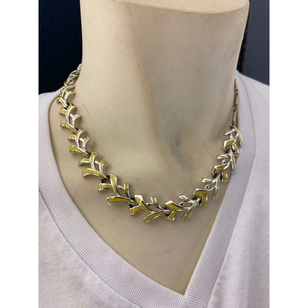 Vintage Leaf Link Necklace and Earring‎ Set Yellow Enamel Silver Tone